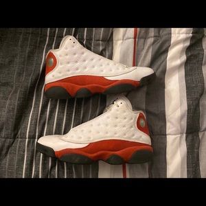 Retro Jordan 13 Chicago